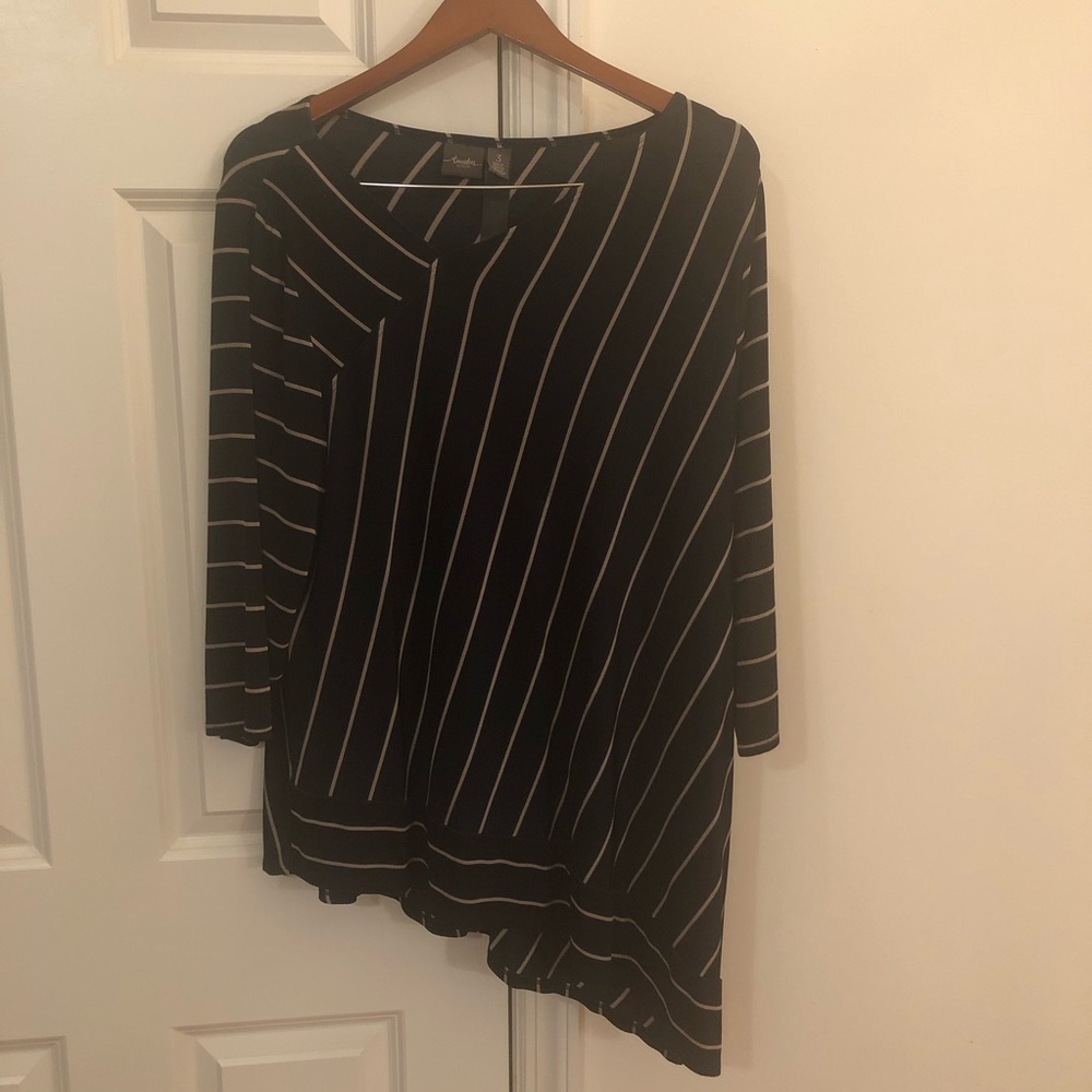 Women’s Navy and White Chico’s Tunic Size 3